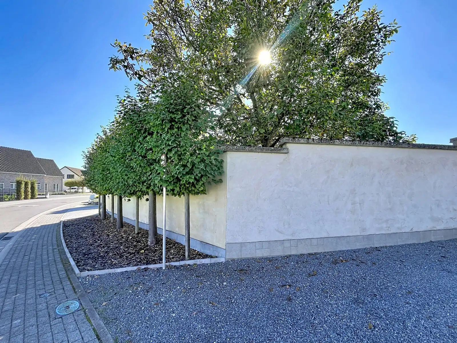 Instapklaar duplexappartement met ruim terras en parking! foto 20