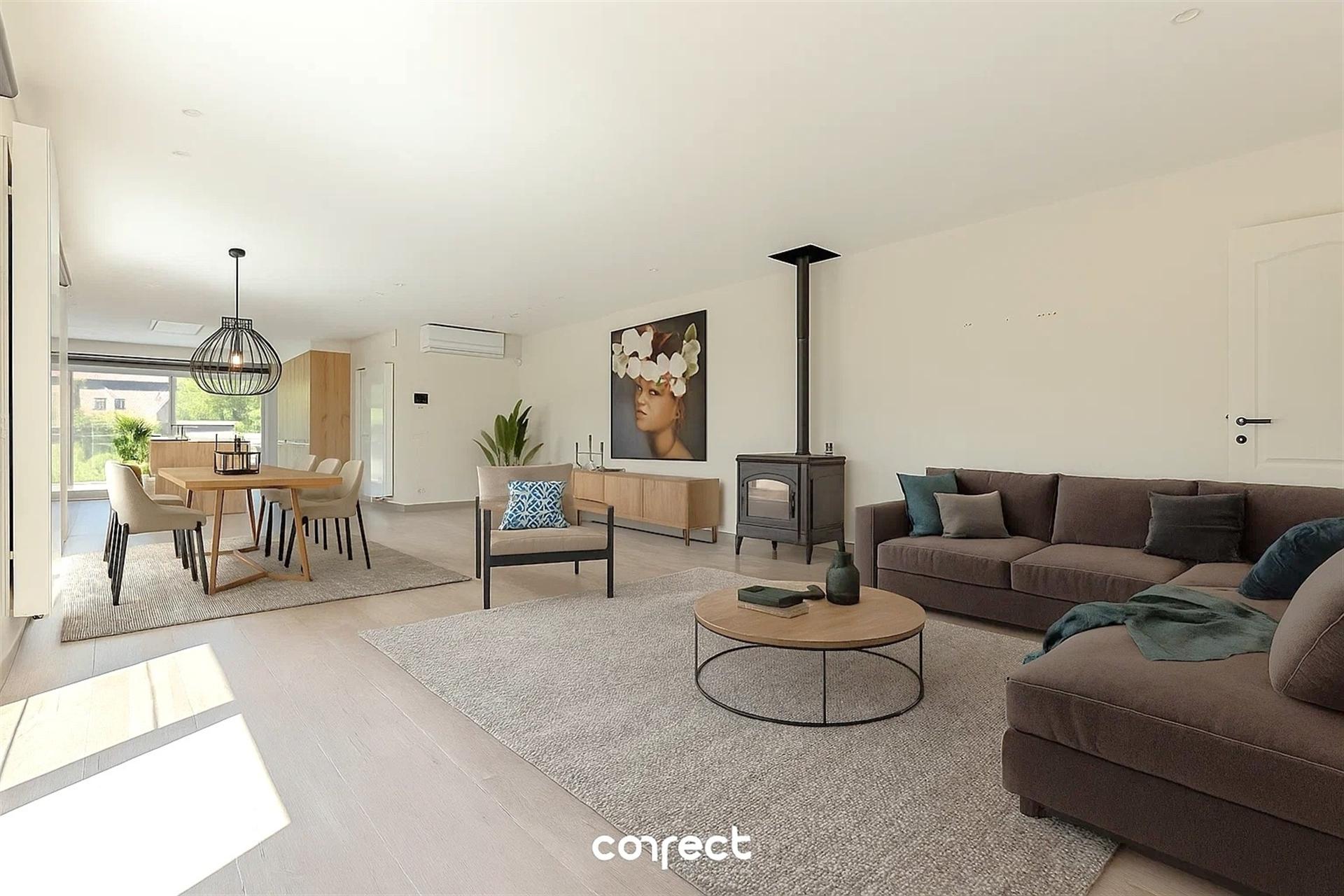 Modern halfopen woning te koop in hartje Oostduinkerke met 3 slaapkamers en diepe tuin foto 2