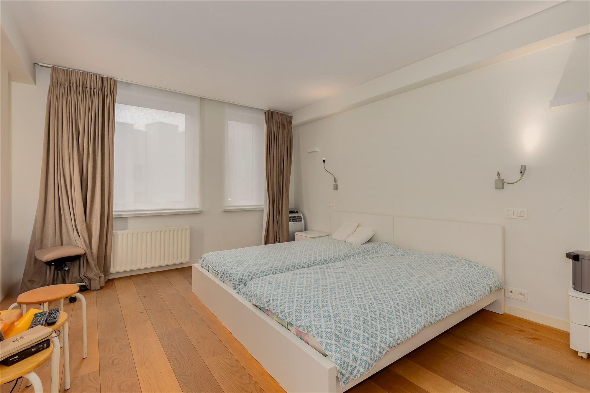 Prachtig afgewerkt ruim 2 slaapkamer appartement aan de Keyserlei foto 12