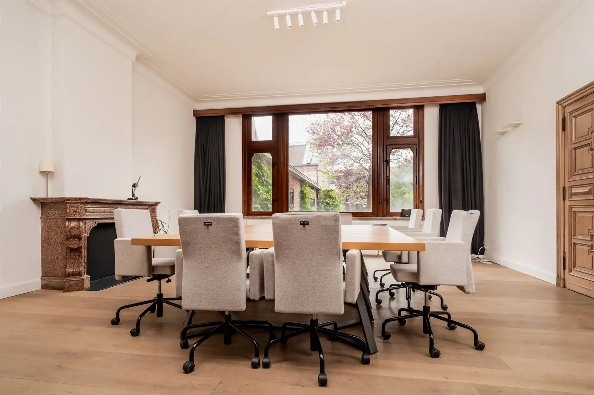 Unieke kantoorruimte in historisch pand in hartje Mechelen foto 9