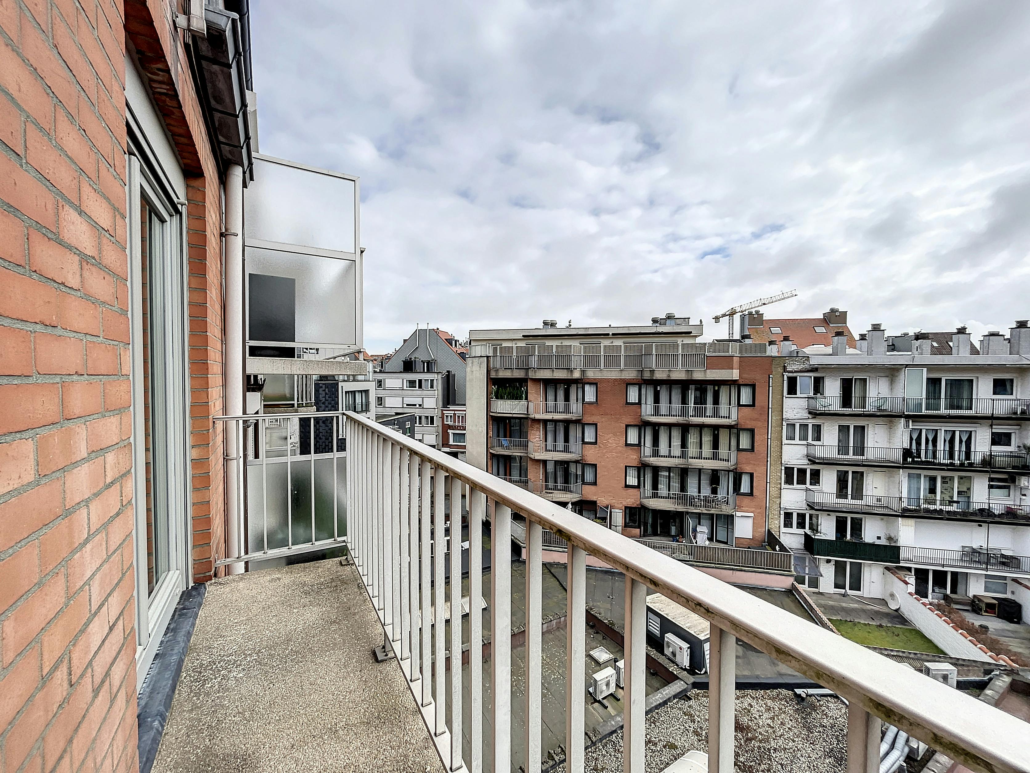 Luxueus twee slaapkamer appartement te koop in Knokke foto 13