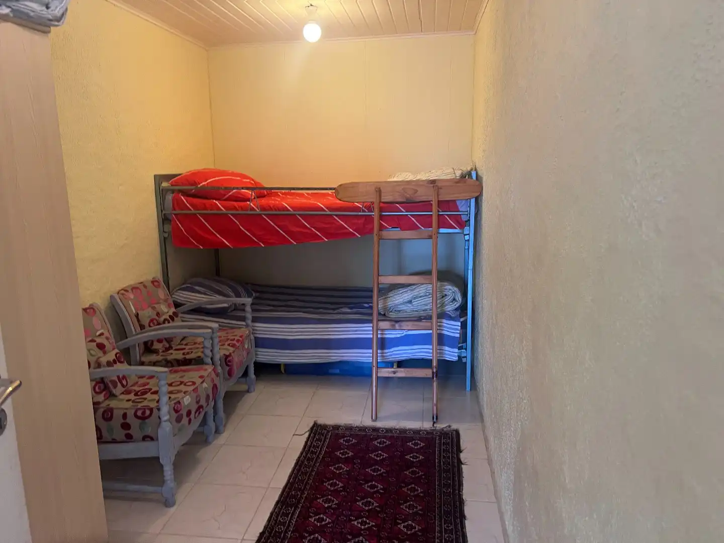 Woning met gezellig tuintje en privatieve staanplaats te huur in De Haan! foto 9