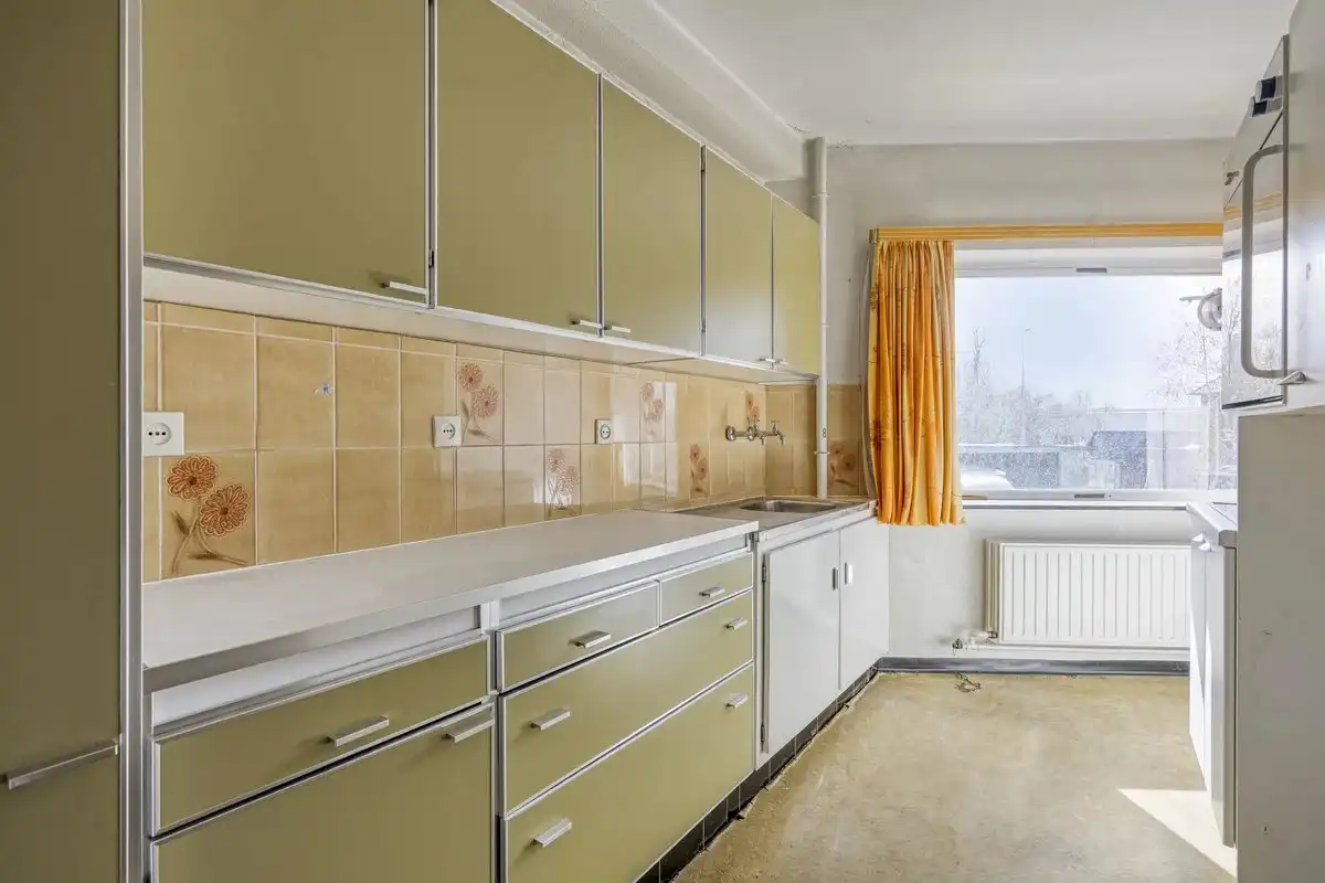 TE RENOVEREN APPARTEMENT MET 2 SLPK'S IN KURINGEN (HASSELT) foto 9