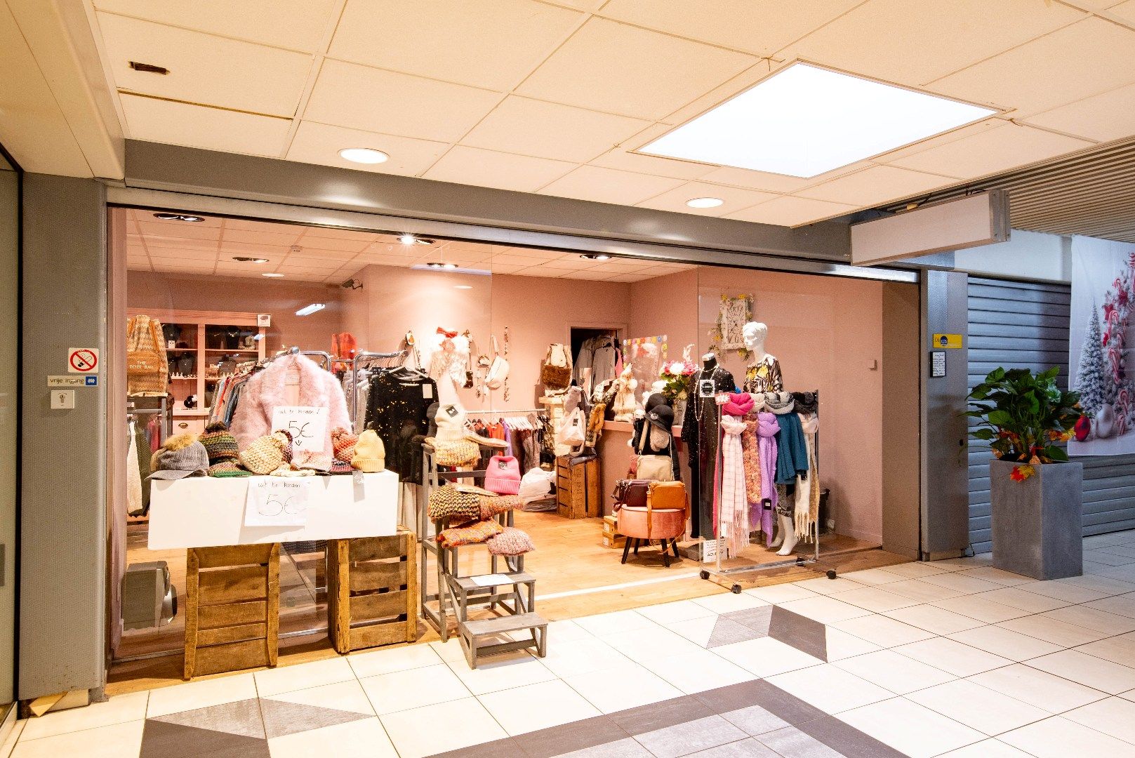 Commerciële ruimte te koop Kern 1 - - 2610 Wilrijk