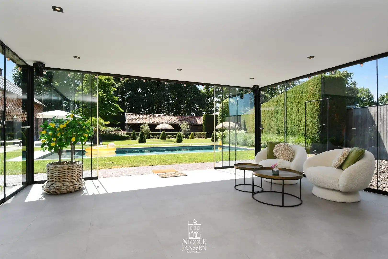 Gerenoveerde hoevewoning foto 26