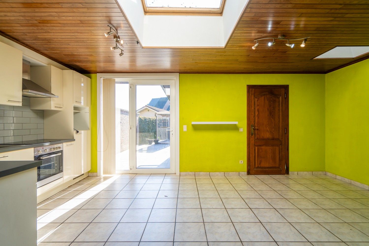 RUIME WONING MET UITWEG foto 7