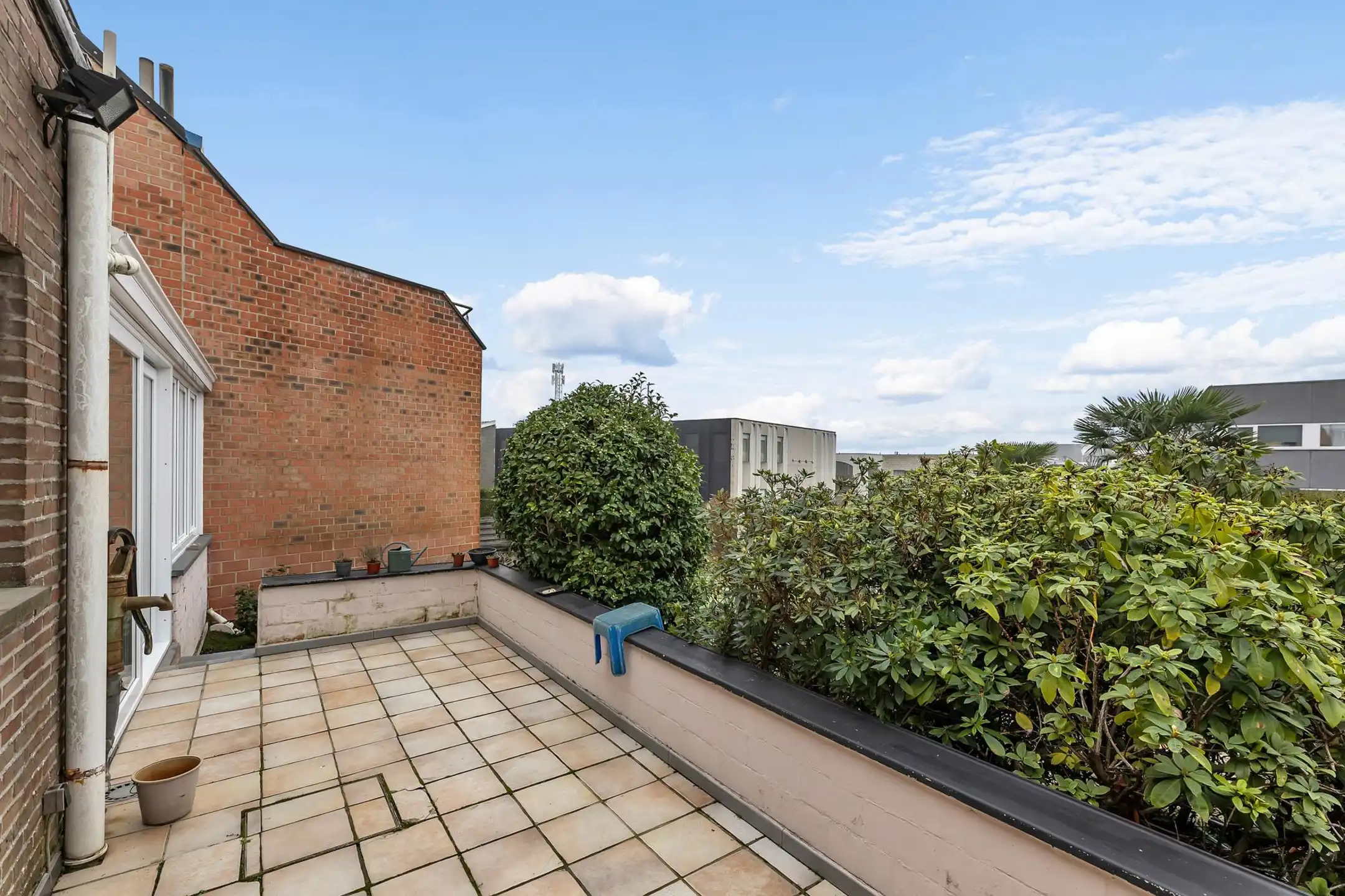 Ruime, solide woning op strategische ligging foto 20