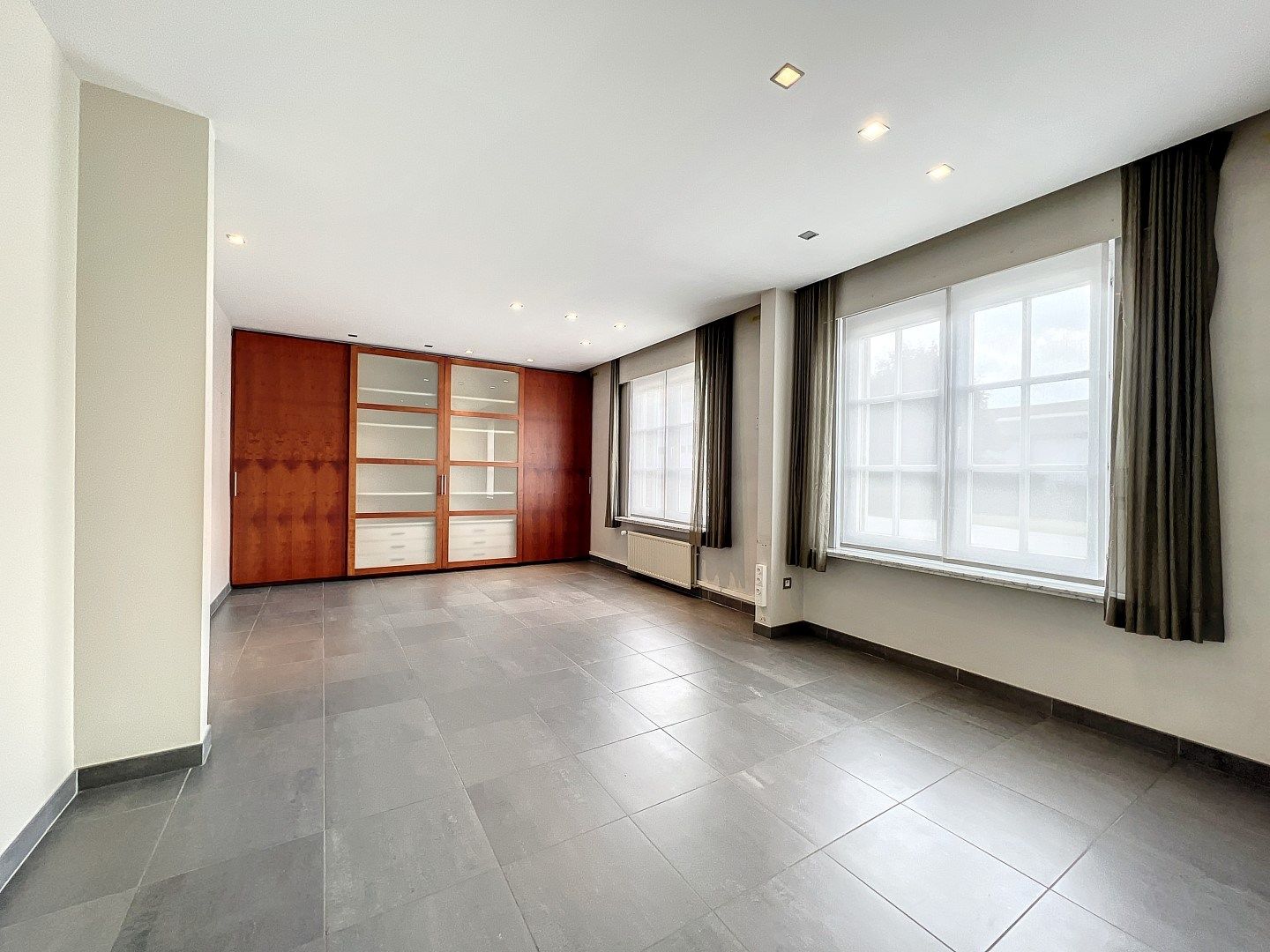 Ruime, alleenstaande woning met grote tuin te Staden foto 7