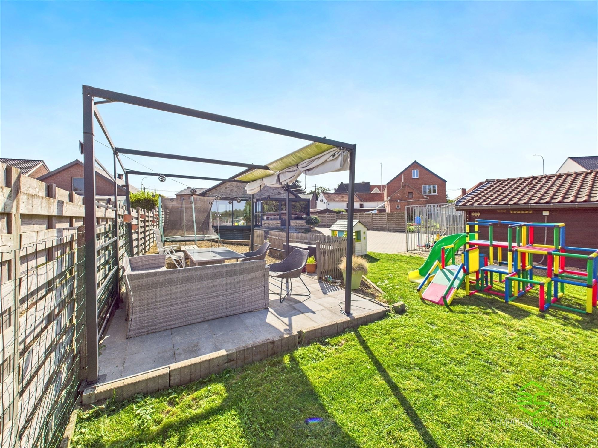 Instapklare gelijkvloerse woning met 3 slpk op 10a 21ca! foto 30