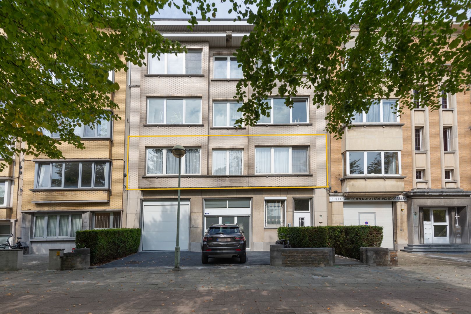 Supergroot appartement met 3 slaapkamers en zeer ruim zonnig terras. foto 1