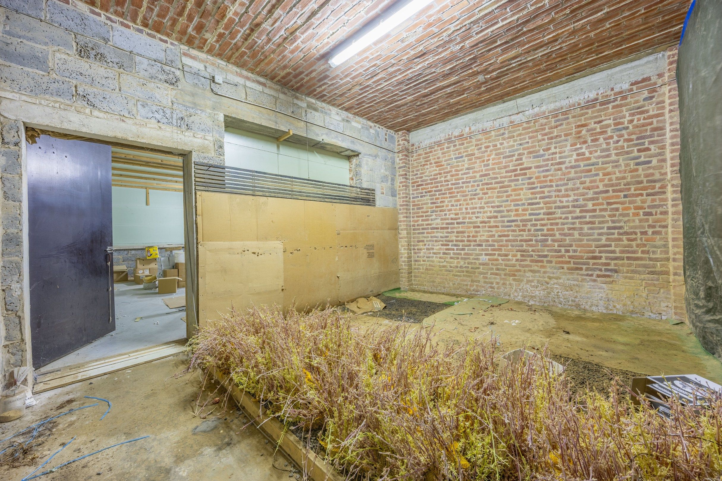 Ruime, karaktervolle woning met magazijn in hartje Kruishoutem foto 15