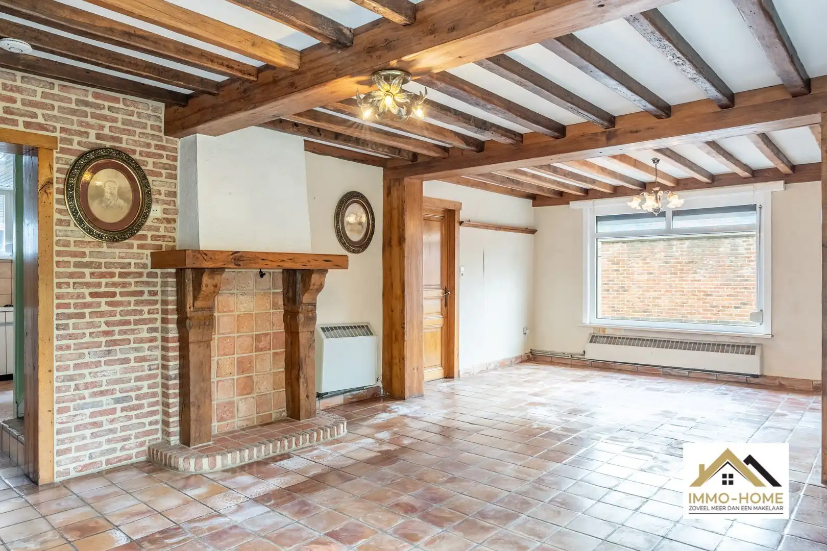 Op te frissen woning op topligging in centrum Lochristi!  foto 9