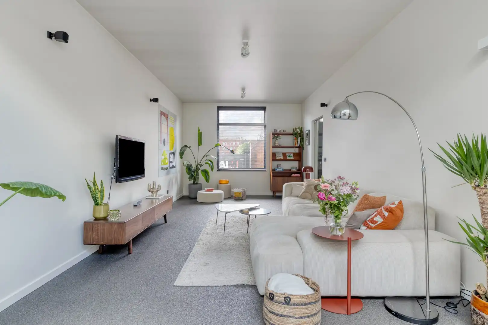 Instapklare woning te koop in het centrum van Mol foto 3