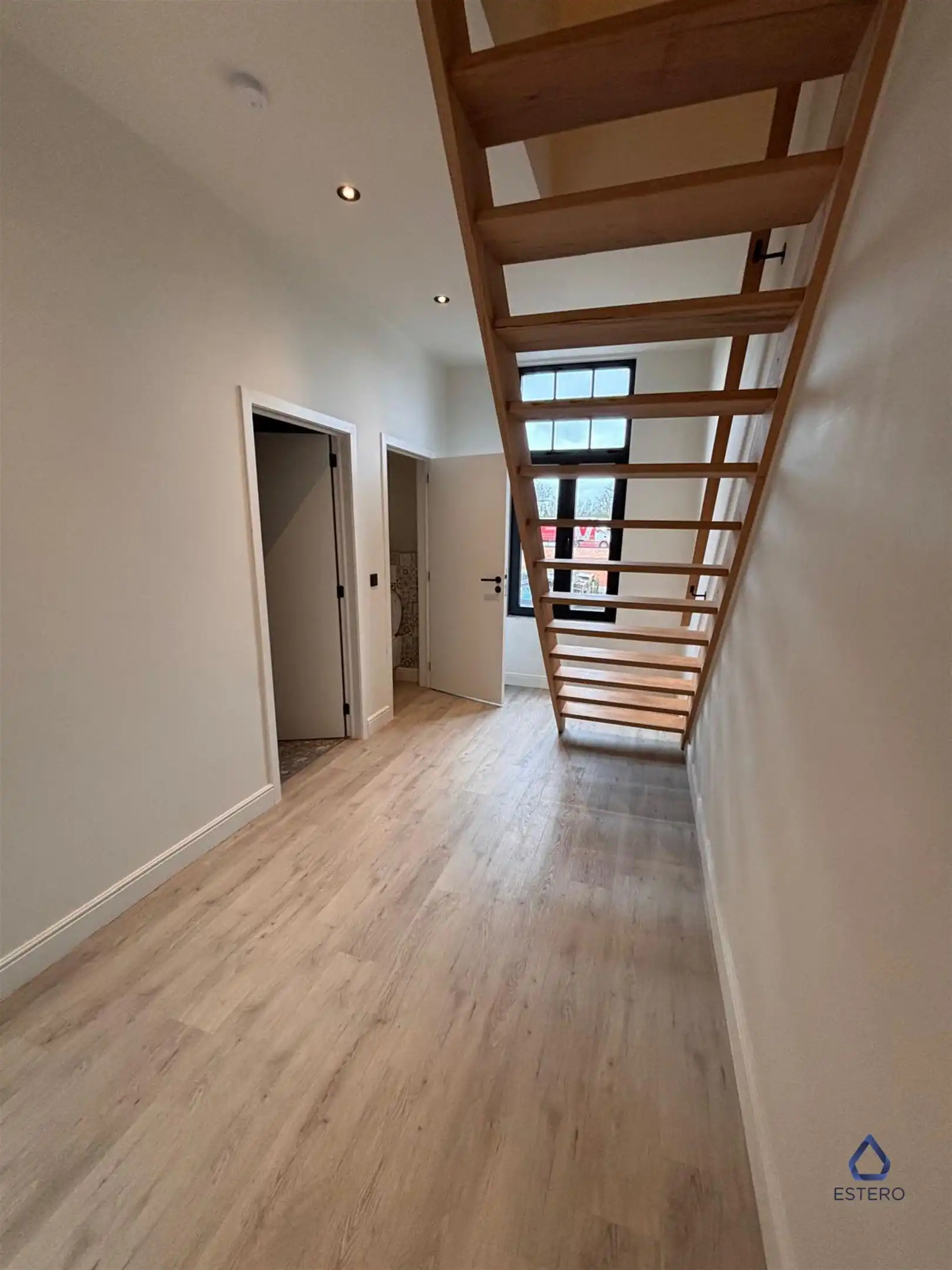 Ruime gezinswoning met drie slaapkamers  foto 4