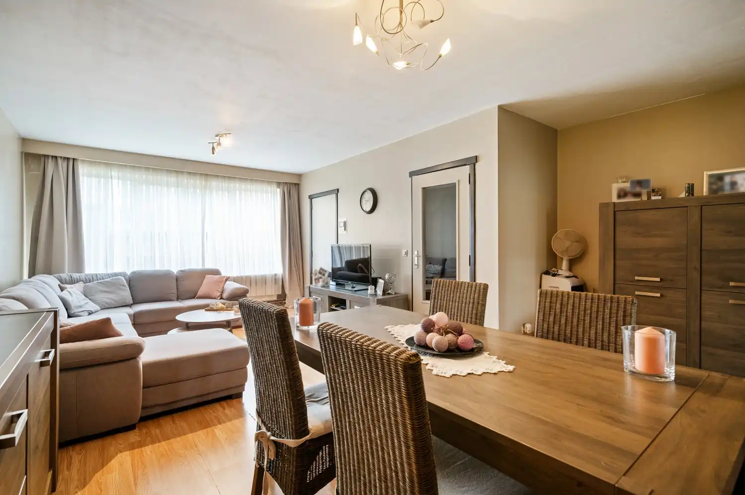 Gunstig gelegen appartement met 2 slaapkamers nabij station te Lier foto 3