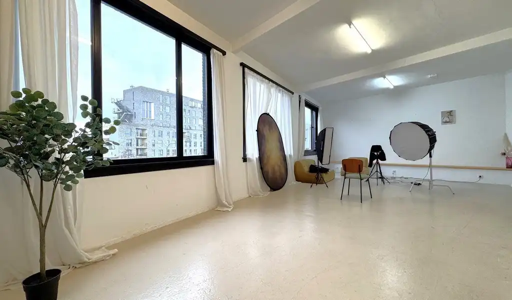 Kantoor in loftstijl te huur aan Ijzerlaanbrug te Antwerpen foto 6