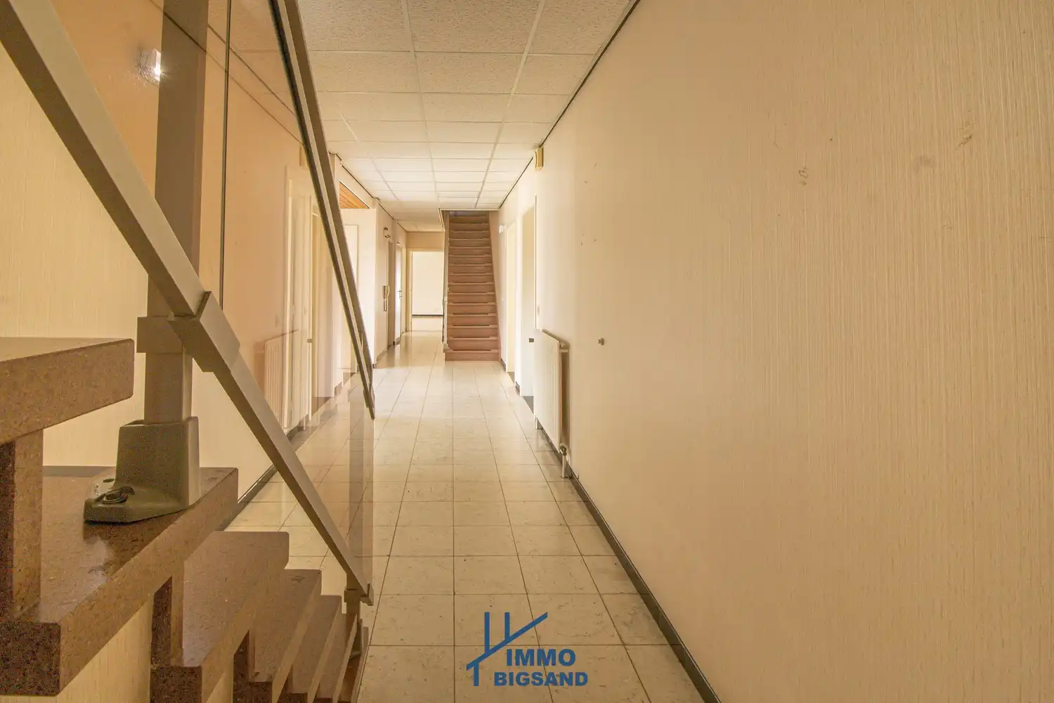 Ruime kloosterwoning op een perceel van 3082m² te koop met als zonering 'gelinkt met gemeenschapsvoorzieningen/zorgfunctie' foto 10
