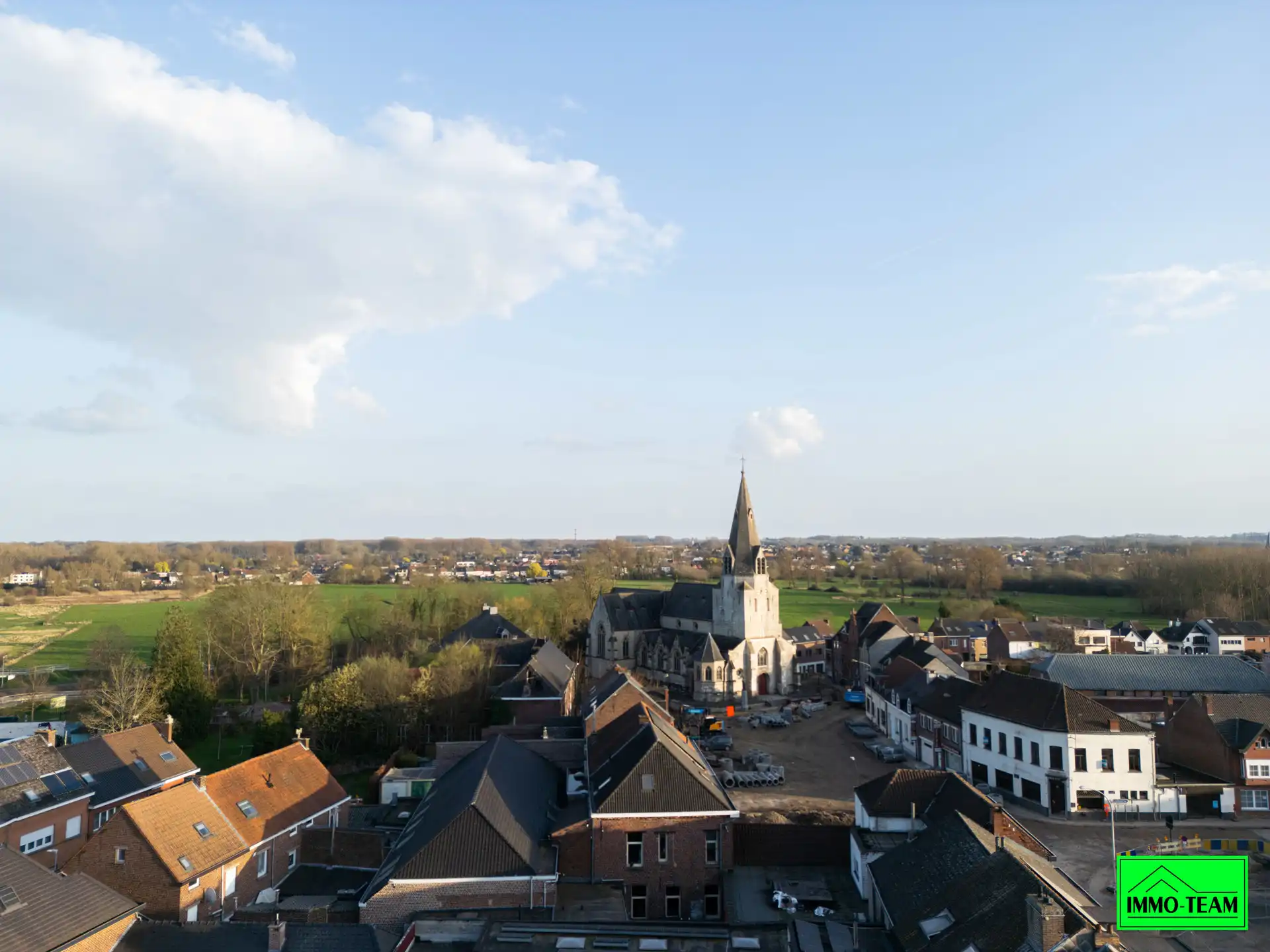 Nieuwbouwappartement met terras en autostaanplaats foto 16