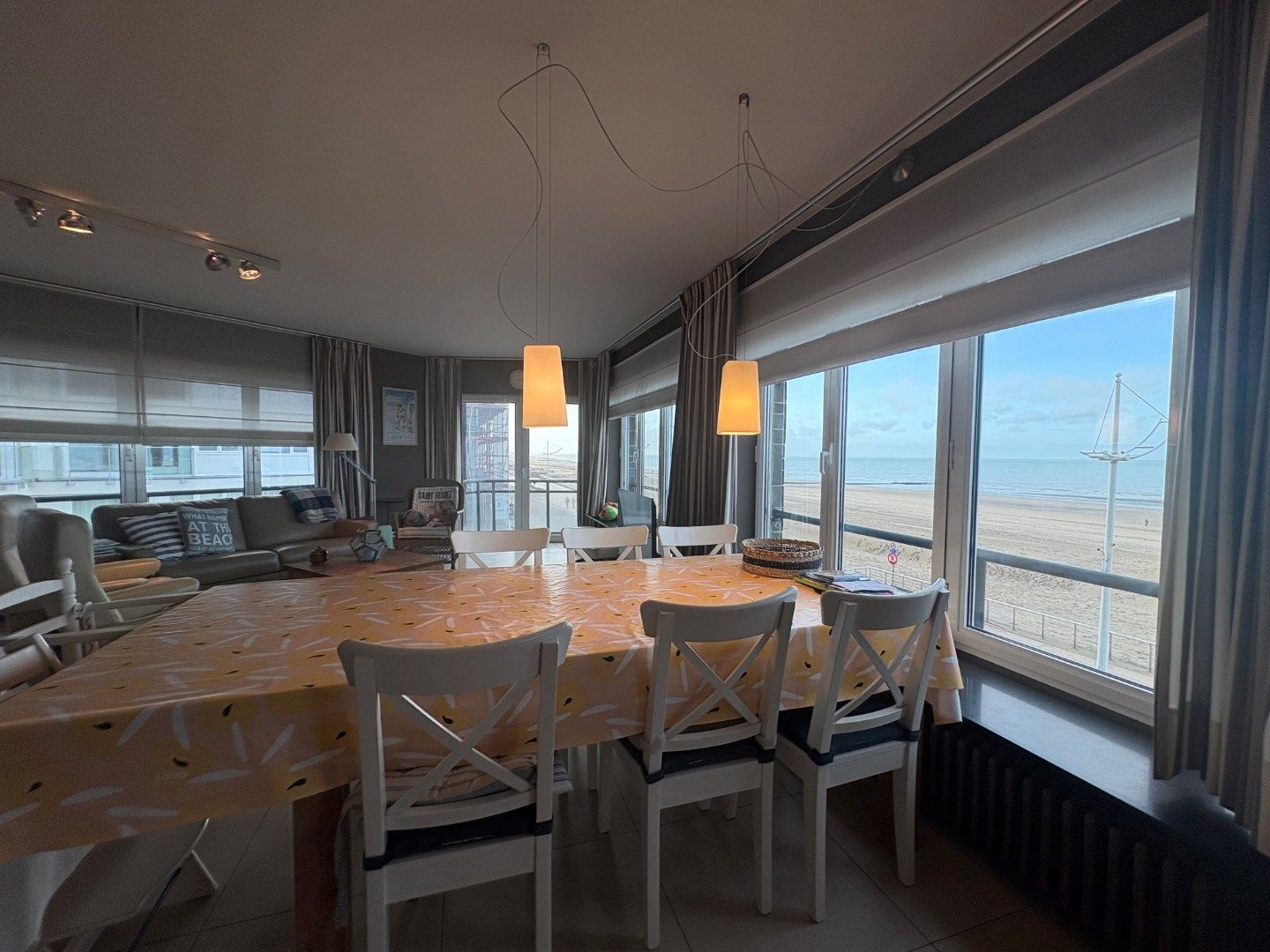 Uitzonderlijk aanbod – Ruim hoekappartement met 3 slaapkamers op de Zeedijk in Koksijde foto 5