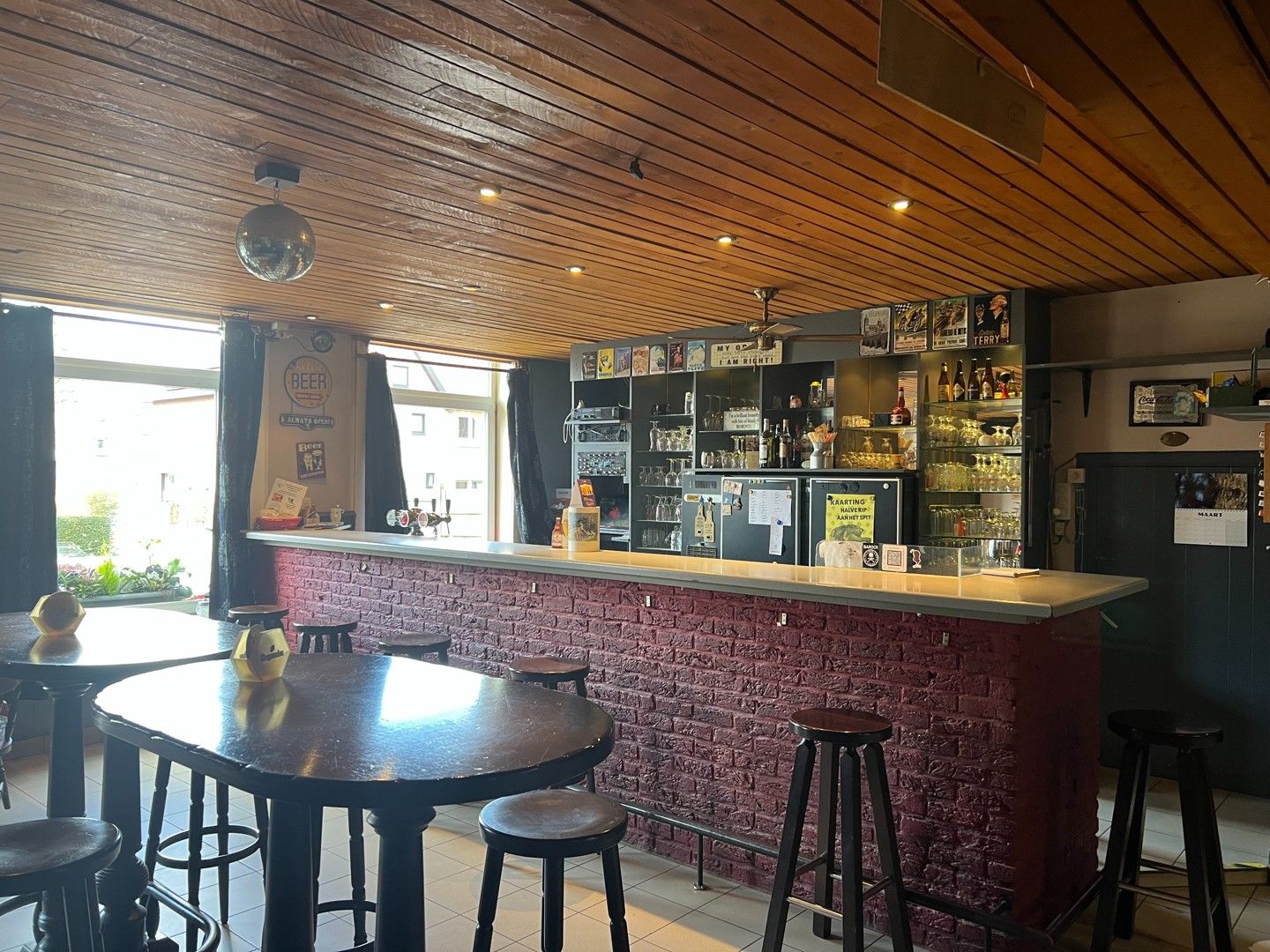 Te renoveren handelspand met woonst op toplocatie foto 5