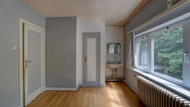 Te renoveren charmant landhuis van 235m² + dubbele garage op 15 are foto 15