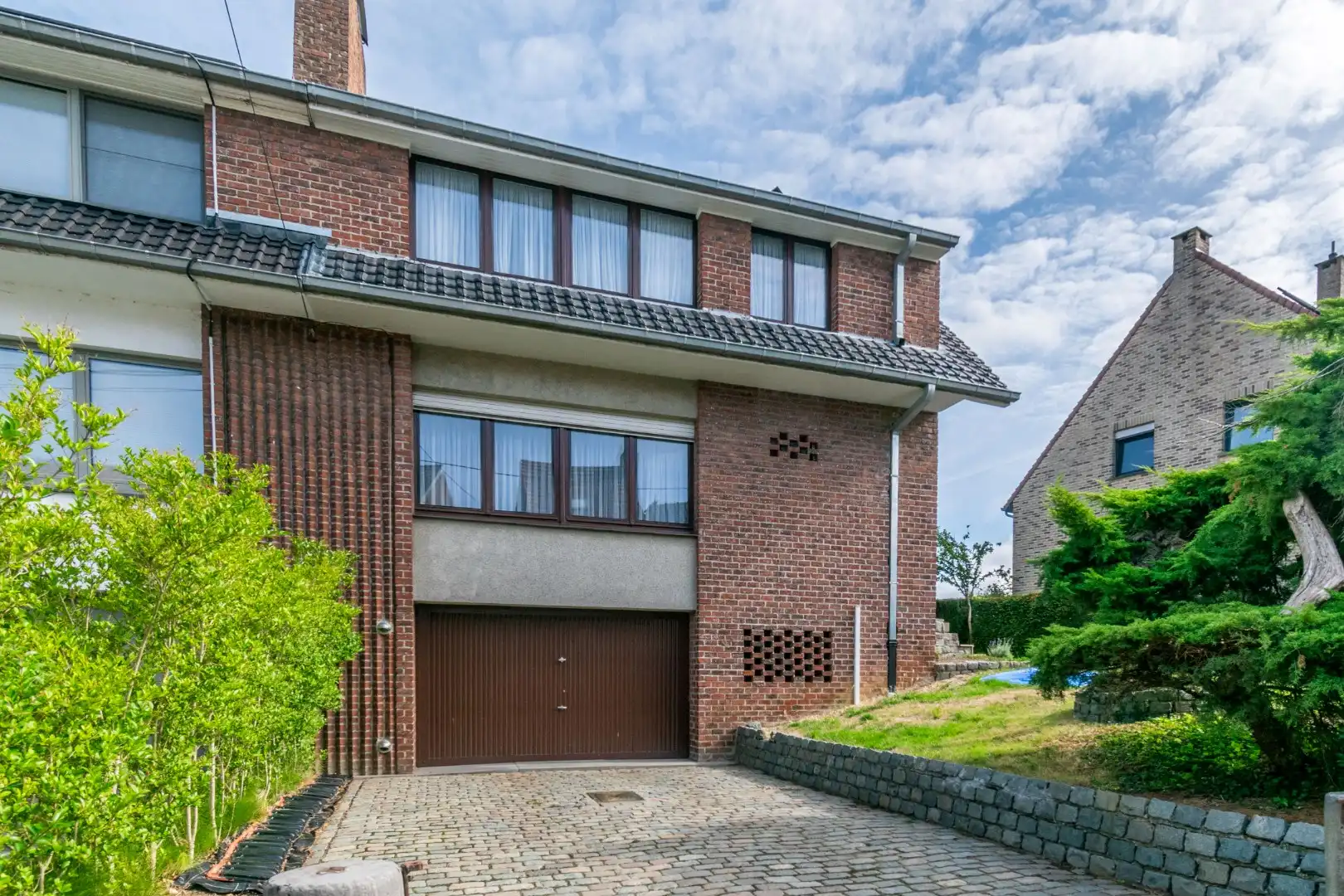 RUIME WONING MET 3 SLAAPKAMERS, GARAGE & TUIN ! foto 4