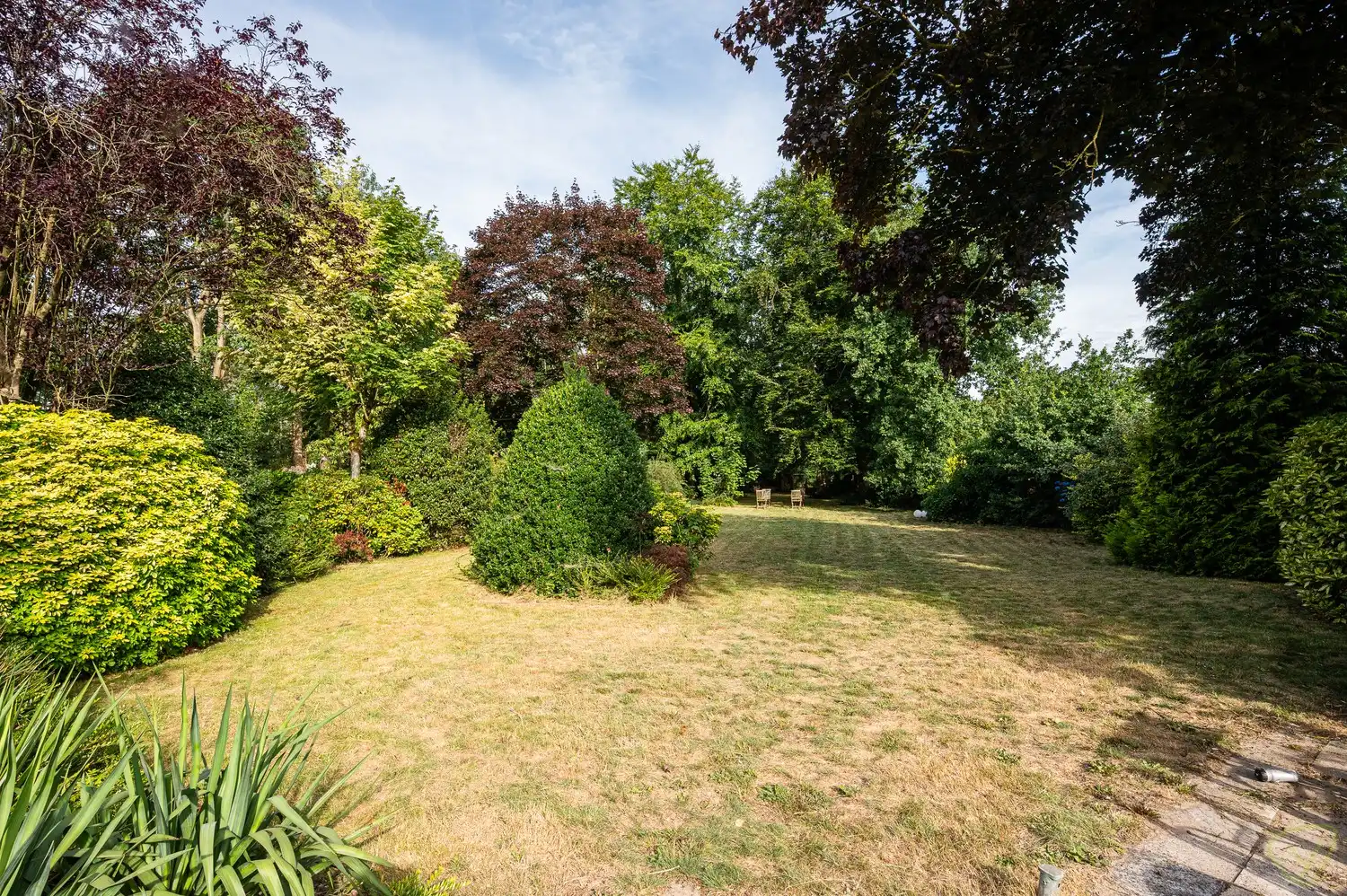Vrijstaande villa op een uitzonderlijk groot perceel met bosgrond in Lembeke foto 28