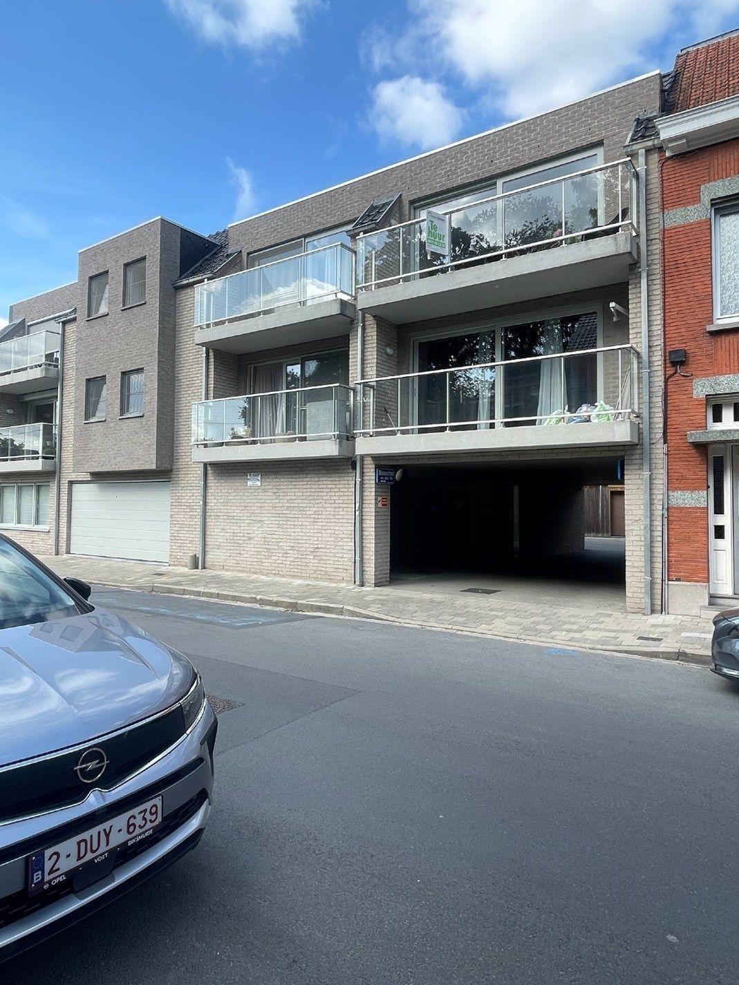 Ruim, lichtrijk appartement met 2 slaapkamers en autostandplaats te Roeselare foto 14