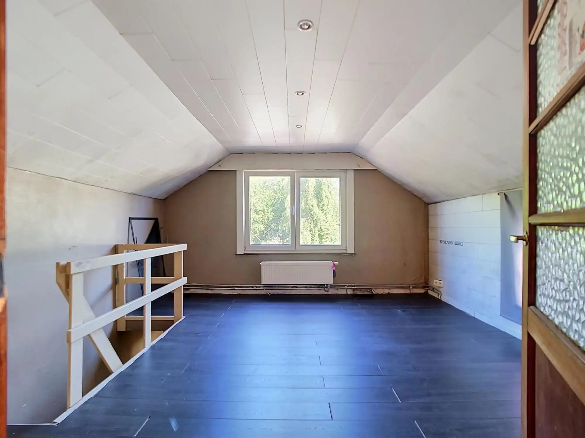 Te renoveren halfopen bebouwing met garage en ruime tuin foto 11