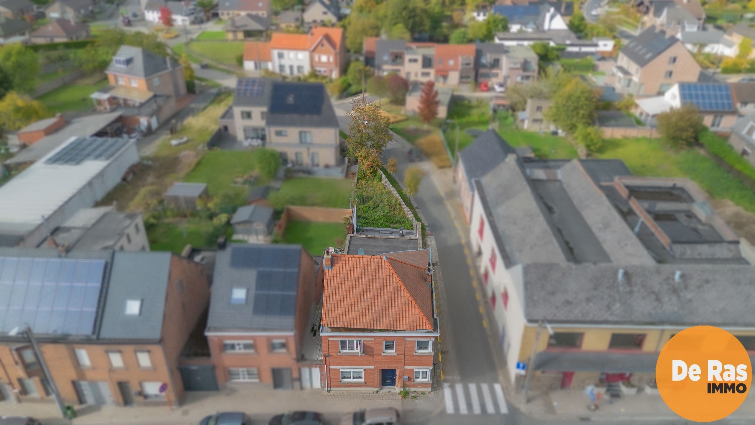 OORDEGEM - Instapklare woning met 4 kamers op goede locatie foto 2