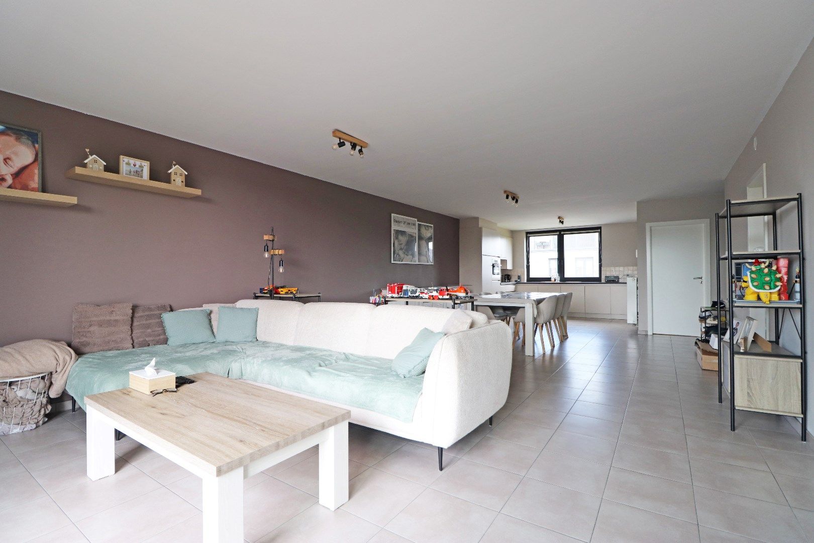 Ruim appartement met garage foto 3