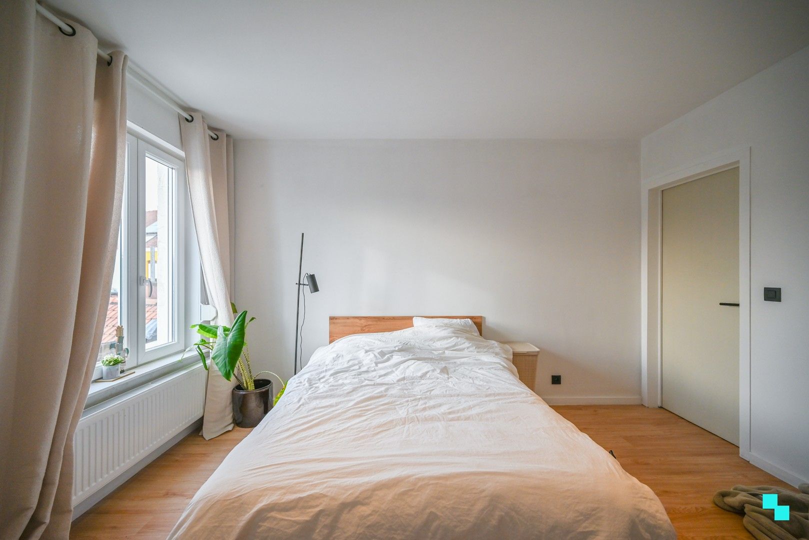 Volledig gerenoveerde stadswoning in Kortrijk! foto 12