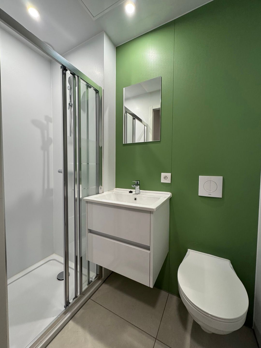 Nieuwbouw studentenkamer met eigen sanitair foto 4