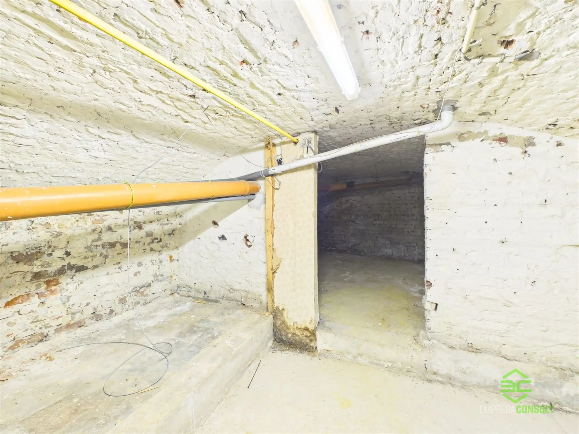 Handelsruimte van 70m² in het centrum! foto 12