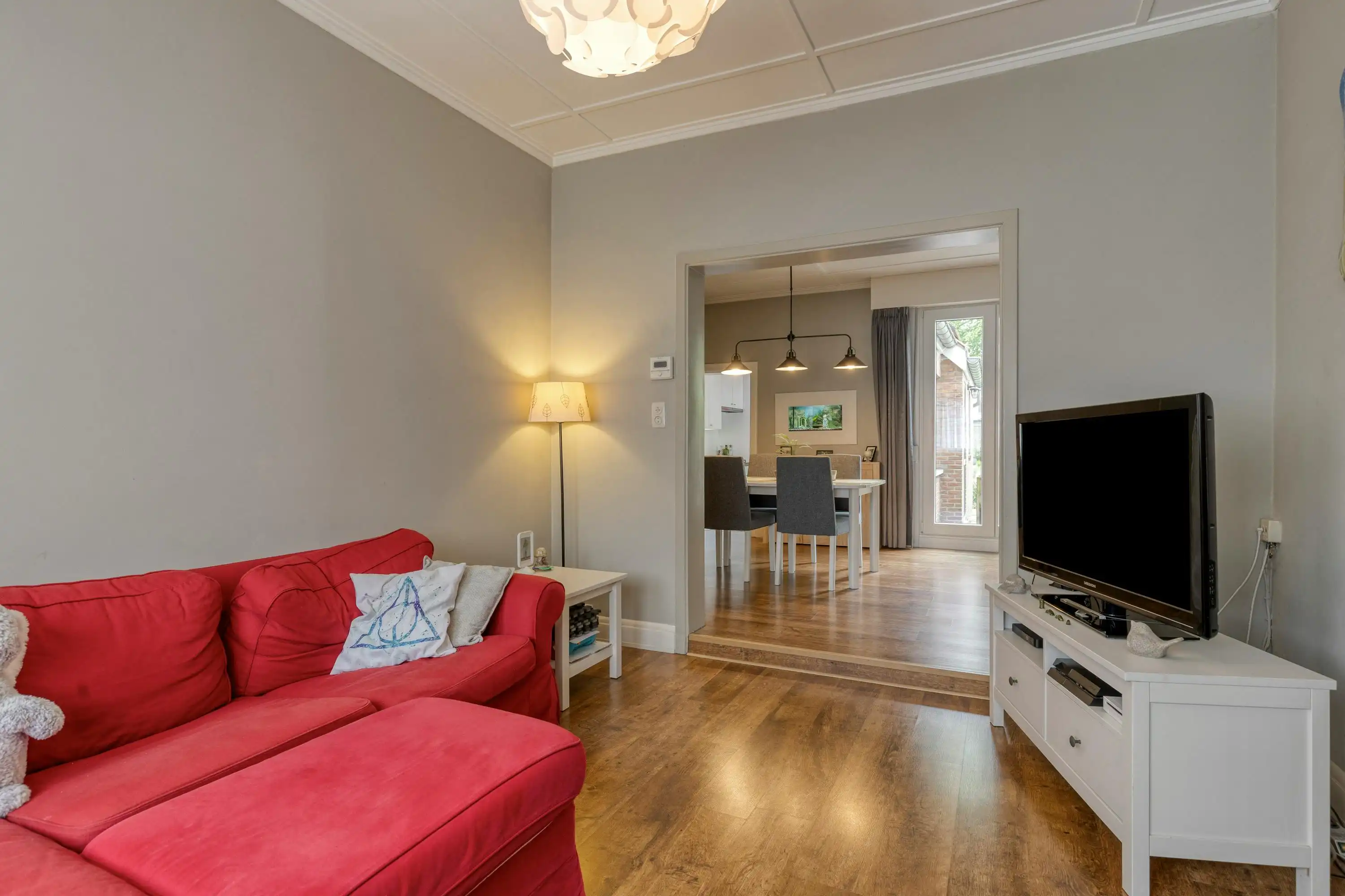 Karaktervol huis met tuin te koop nabij centrum Wuustwezel! foto 6