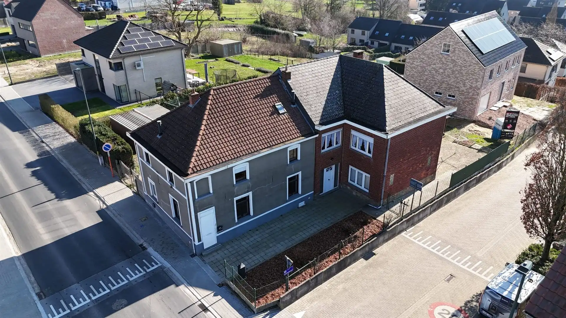 Investeringsopportuniteit van 2 halfopen bebouwingen foto 2