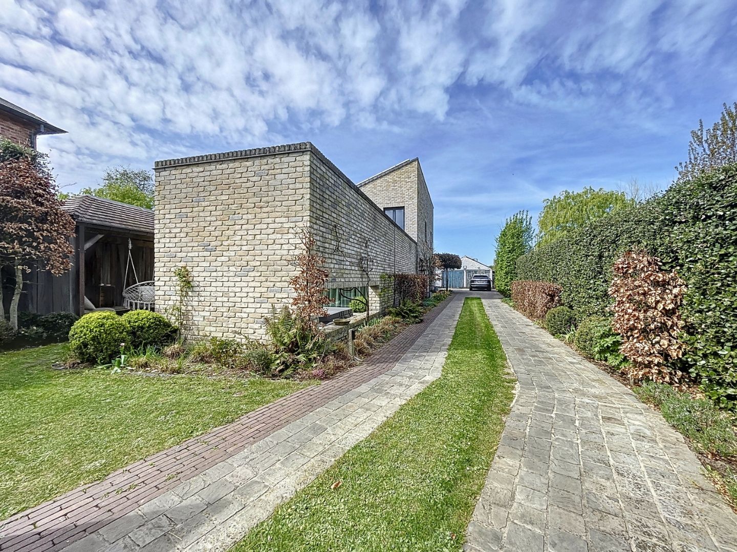 Ruime gerenoveerde woning te Koksijde-Dorp. foto 20