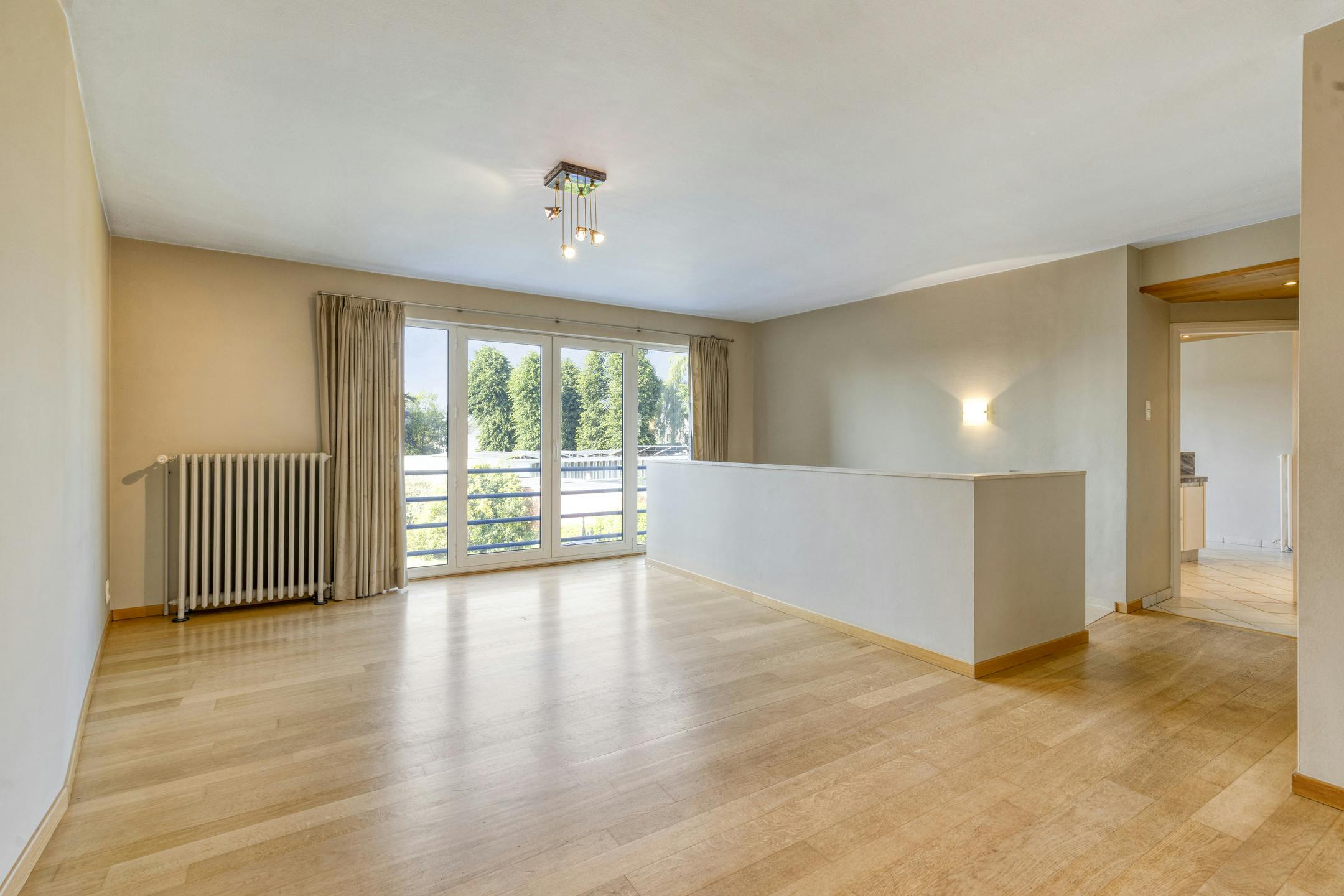 Prachtig woon- en handelspand te koop te centrum Eernegem foto 4