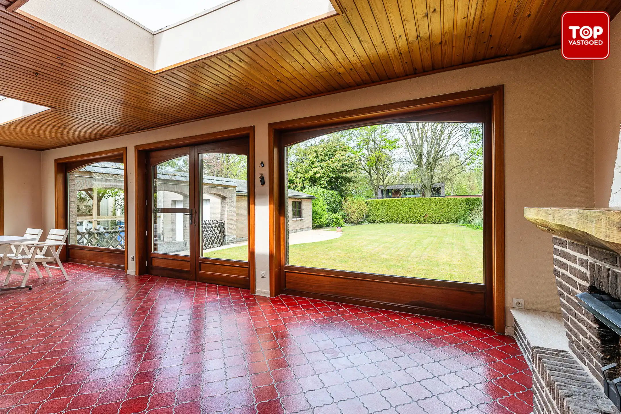 Te renoveren karaktervolle villa met 4 slaapkamers, gelegen op een perceel van 900 m². foto 11