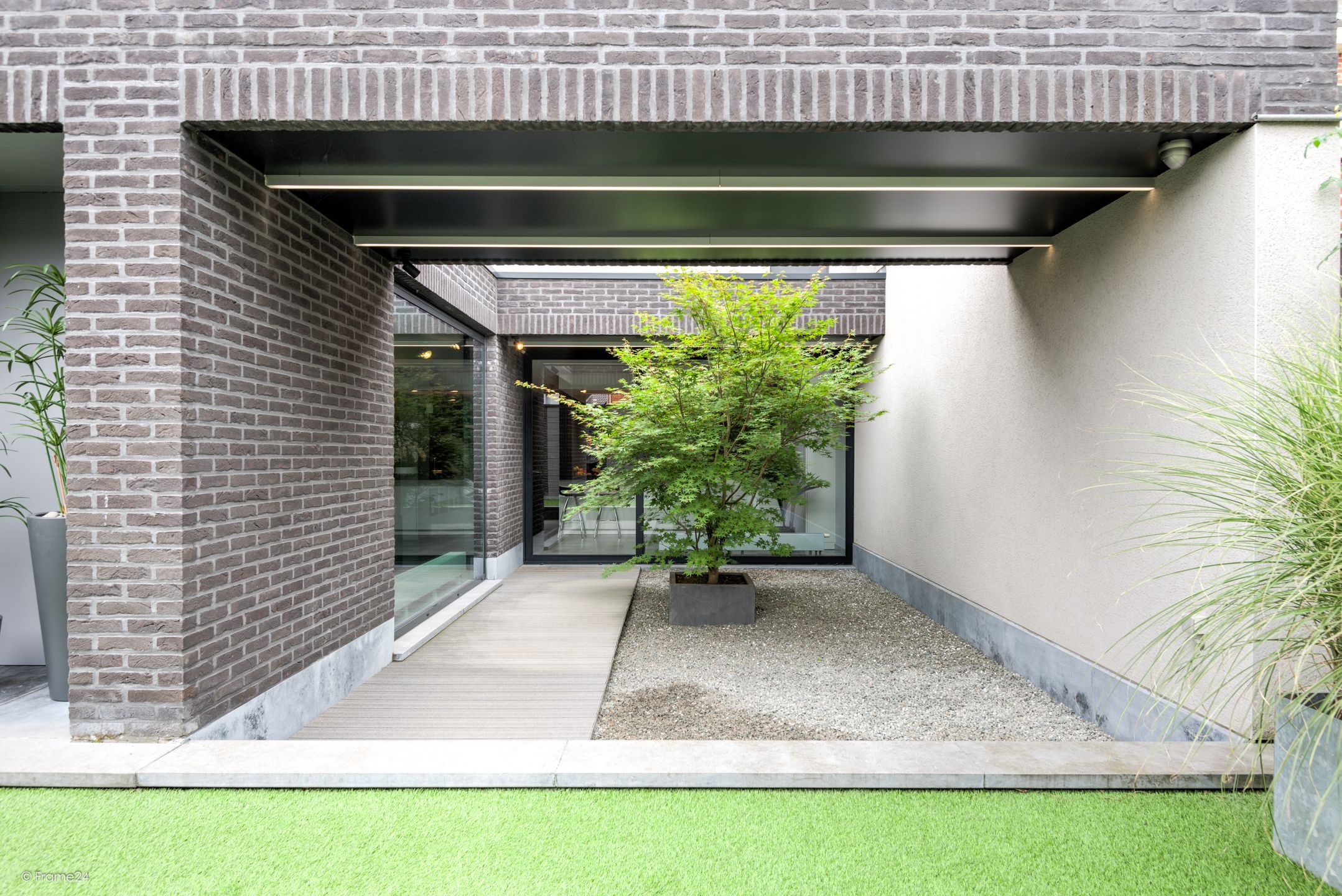 Moderne stadsvilla op een rustige locatie. foto 33