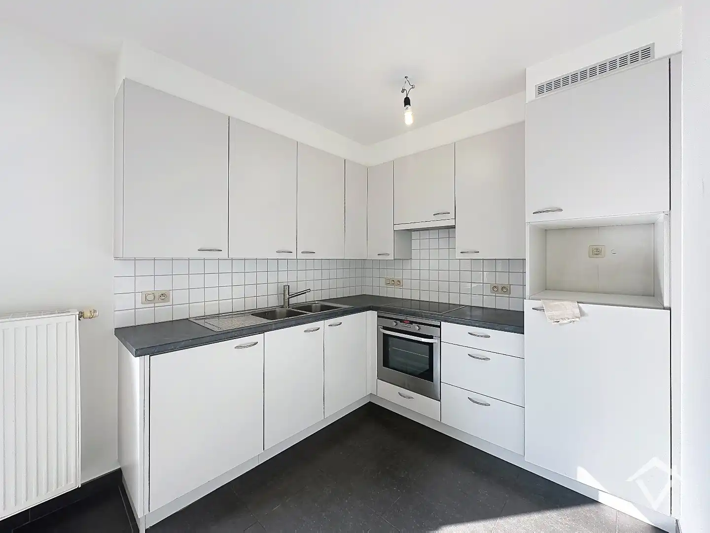 Instapklaar gelijkvloers appartement met staanplaats te Gistel foto 7
