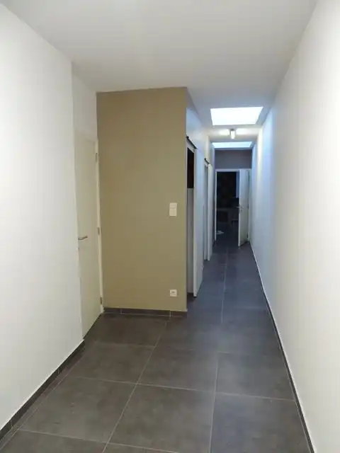 Knap handelspand met woonst in het centrum foto 7