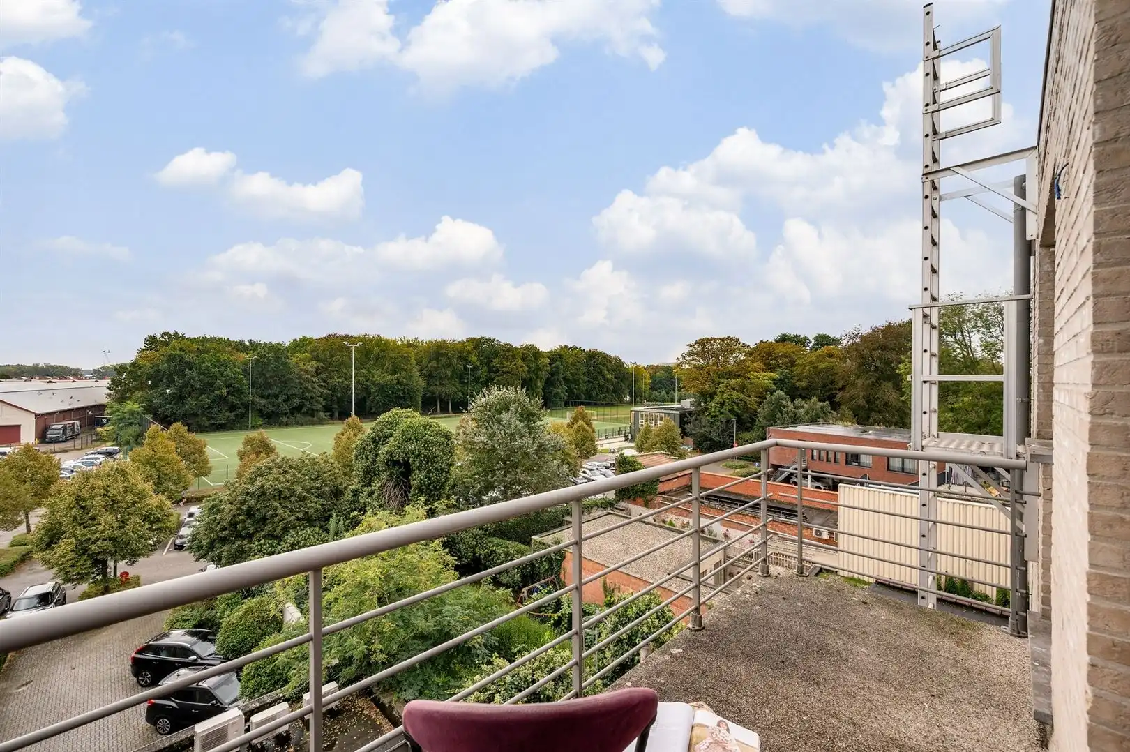 Groot appartement met 3 kamers en zicht op Bouckenborghpark foto 16