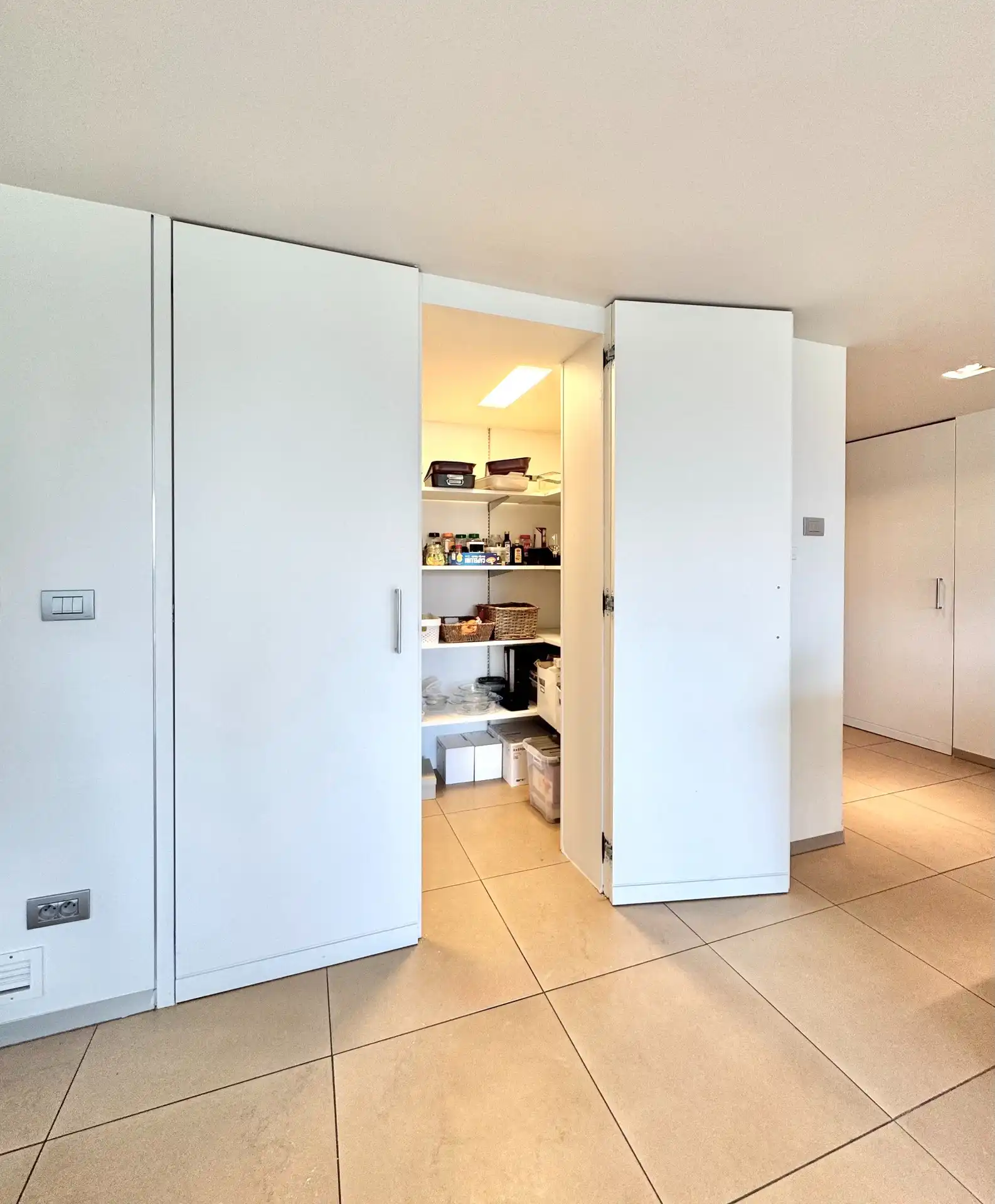 RUIME TIJDLOZE VILLA | 2.800 M² foto 20