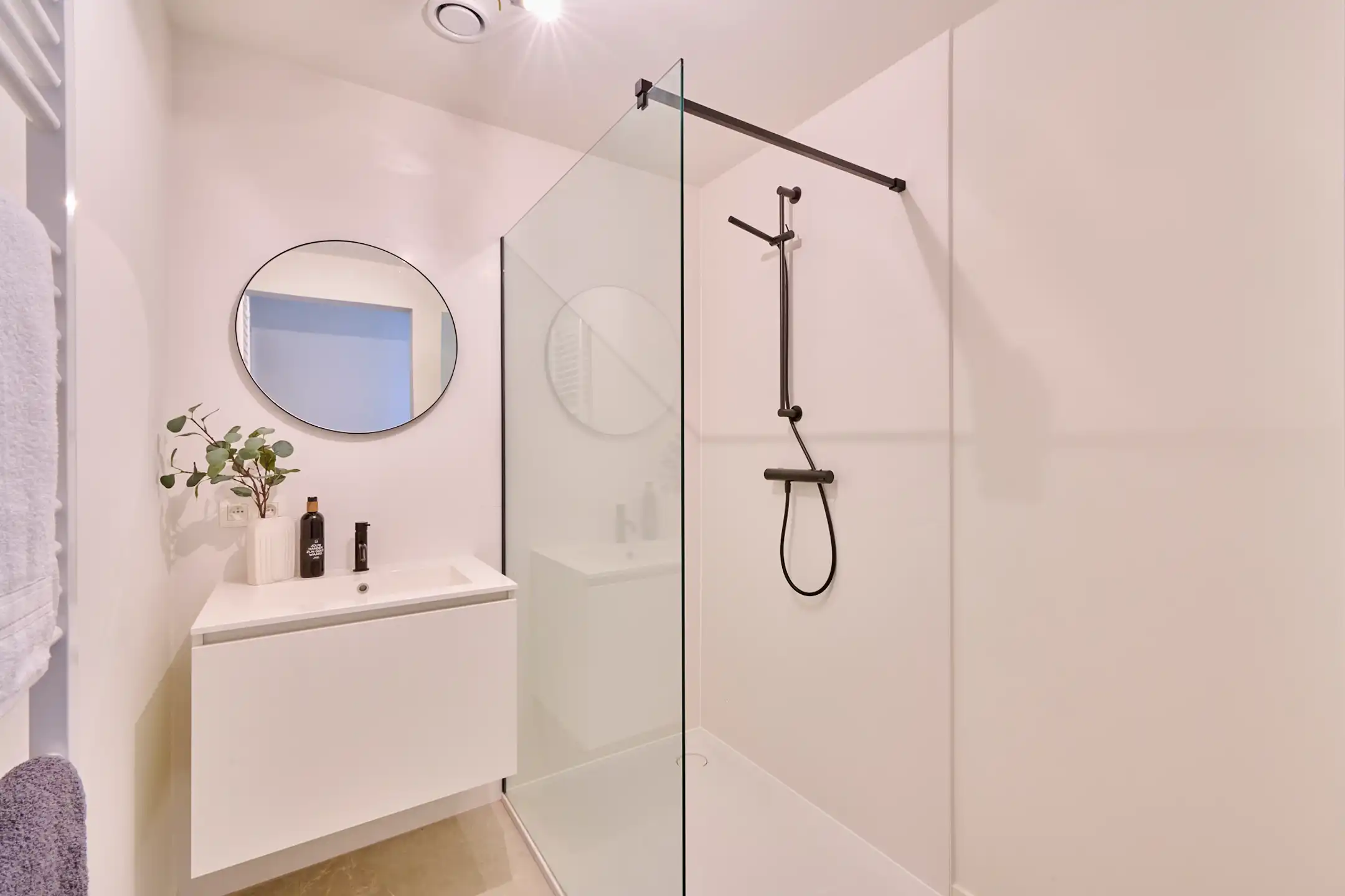 APPARTEMENT MET WINTERTUIN, 138m², 2 SLAAPKAMERS 2 BADKAMERS foto 14