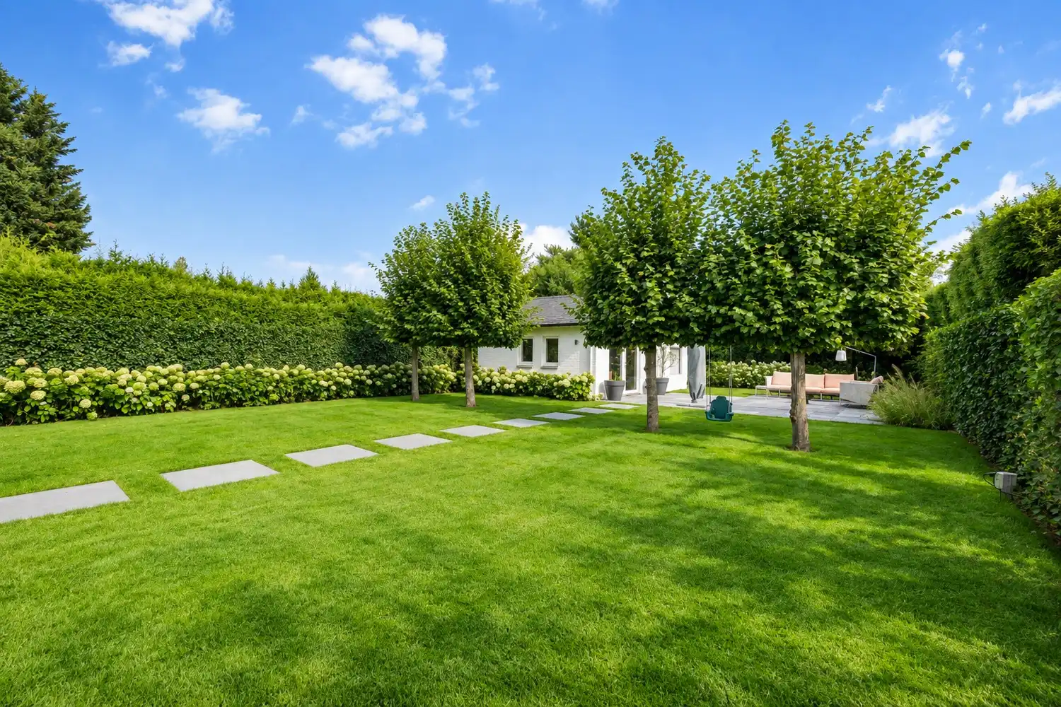 Ruime gezinswoning met prachtige tuin en veelzijdig bijgebouw in Neerharen foto 21