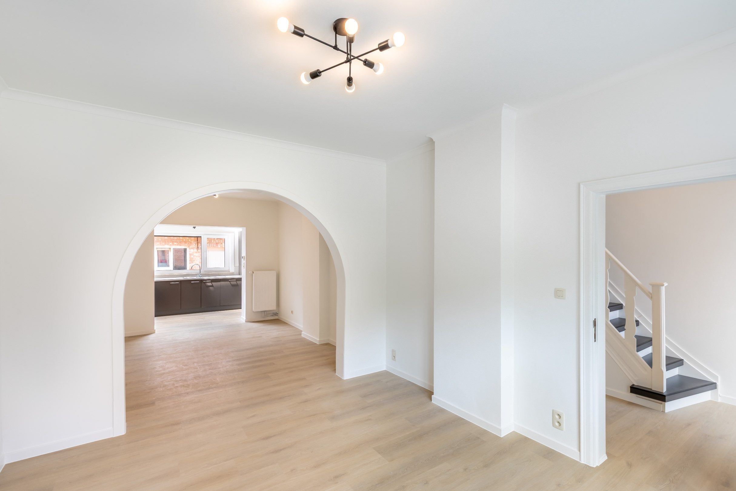 3-gevelwoning met 2 slaapkamers foto 2