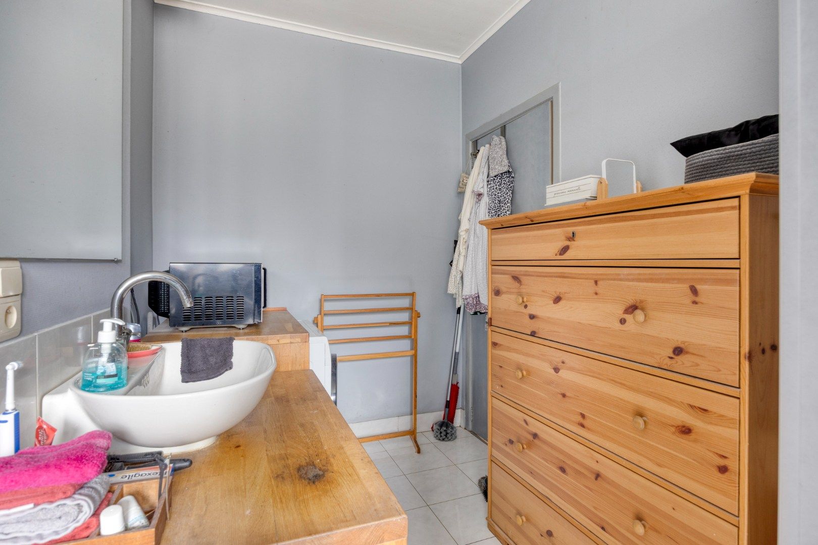 Grote woning met mooie tuin en 2 garages in Tongeren-Vreren foto 12