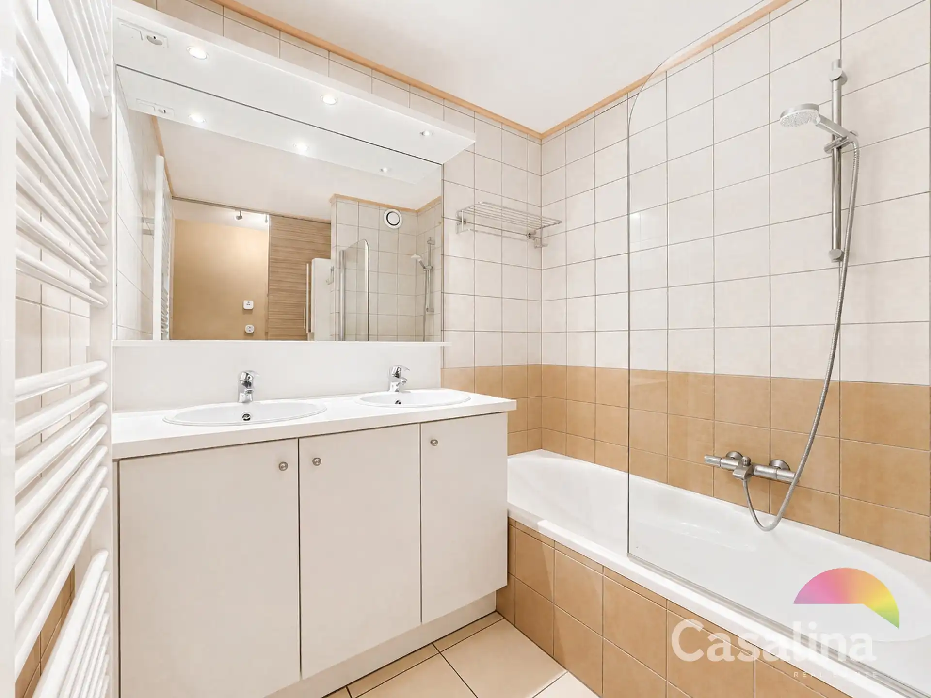 Zuidgericht appartement met 2 slaapkamers, terras en 2 Park. foto 12
