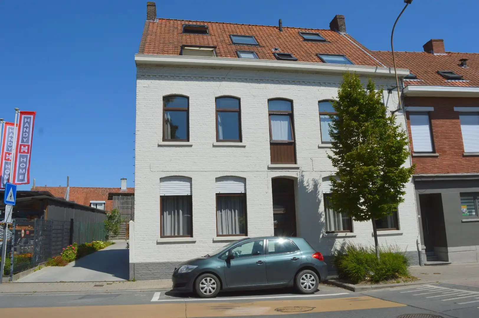 Gelijkvloers appartement in het centrum van Heule foto {{pictureIndex}}